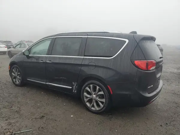 2C4RC1GG3JR117490 2018 CHRYSLER PACIFICA - Image 2