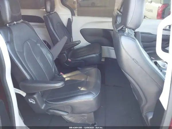 2C4RC1GG3JR170903 2018 CHRYSLER PACIFICA - Image 8