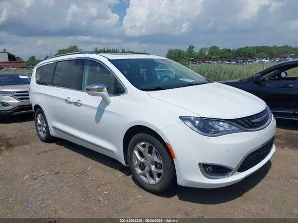 2C4RC1GG3JR174143 2018 CHRYSLER PACIFICA - Image 1