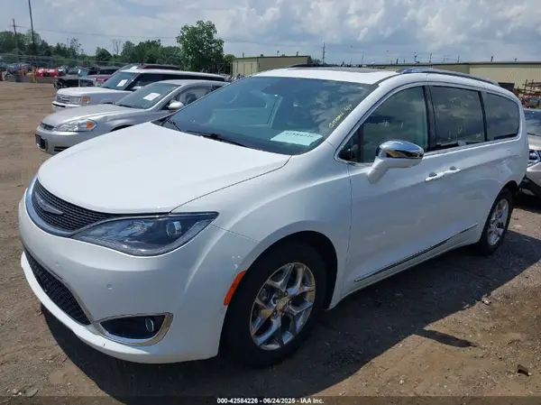 2C4RC1GG3JR174143 2018 CHRYSLER PACIFICA - Image 2