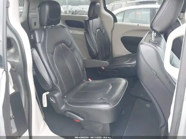 2C4RC1GG3JR185661 2018 CHRYSLER PACIFICA - Image 8