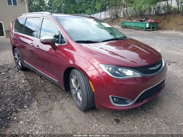 2C4RC1GG3JR226337 2018 CHRYSLER PACIFICA - Image 1