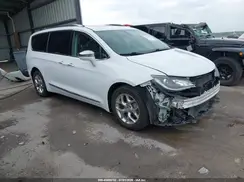 2C4RC1GG3JR232719 2018 CHRYSLER PACIFICA