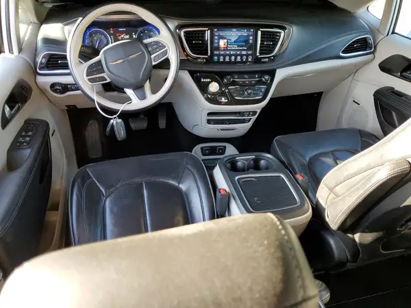 2C4RC1GG3JR233143 2018 CHRYSLER PACIFICA - Image 8