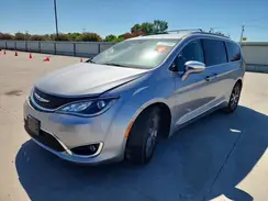 2C4RC1GG3JR245891 2018 CHRYSLER PACIFICA