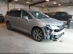 2C4RC1GG3JR251741 2018 CHRYSLER PACIFICA