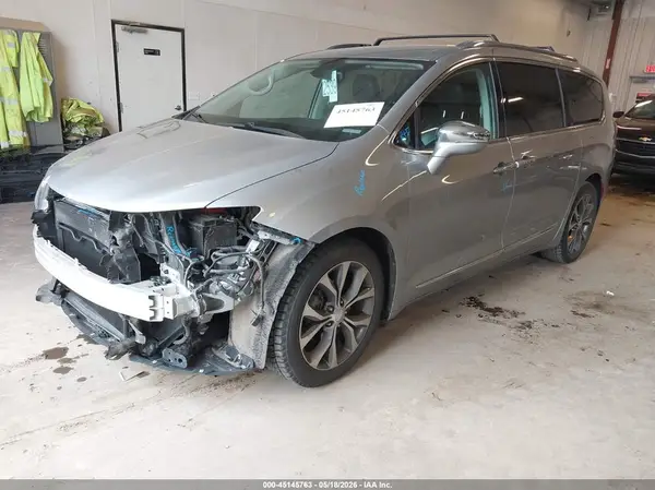 2C4RC1GG3JR251741 2018 CHRYSLER PACIFICA - Image 2