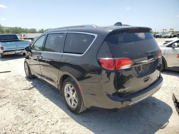 2C4RC1GG3JR257149 2018 CHRYSLER PACIFICA - Image 2