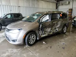 2C4RC1GG3JR261587 2018 CHRYSLER PACIFICA