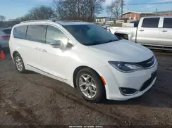 2C4RC1GG3JR268944 2018 CHRYSLER PACIFICA