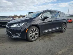 2C4RC1GG3JR293813 2018 CHRYSLER PACIFICA