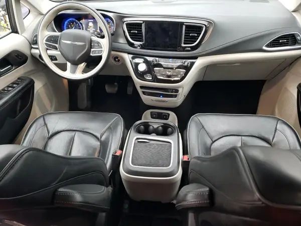 2C4RC1GG3JR310786 2018 CHRYSLER PACIFICA - Image 8