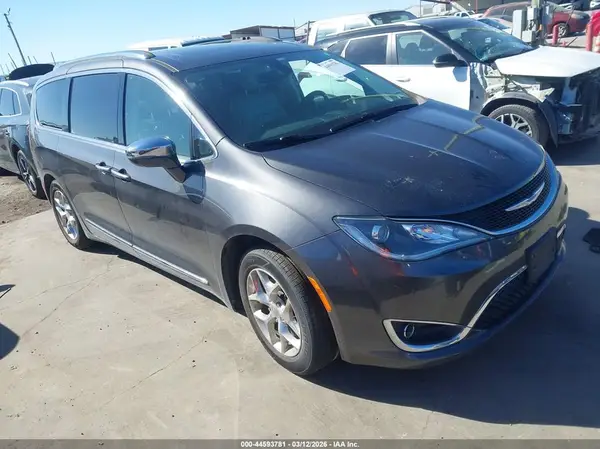 2C4RC1GG3KR551586 2019 CHRYSLER PACIFICA - Image 1