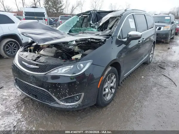2C4RC1GG3KR554620 2019 CHRYSLER PACIFICA - Image 2