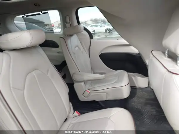 2C4RC1GG3KR554620 2019 CHRYSLER PACIFICA - Image 8