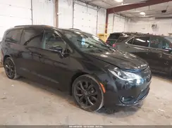 2C4RC1GG3KR604867 2019 CHRYSLER PACIFICA