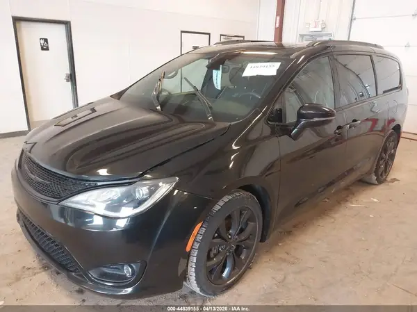 2C4RC1GG3KR604867 2019 CHRYSLER PACIFICA - Image 2
