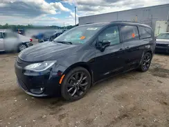 2C4RC1GG3KR638825 2019 CHRYSLER PACIFICA