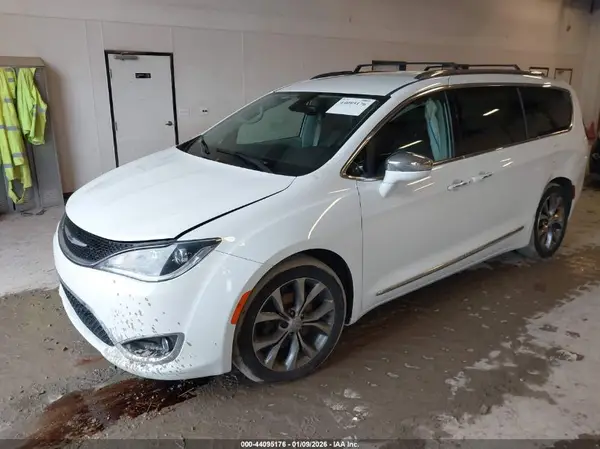2C4RC1GG3KR652966 2019 CHRYSLER PACIFICA - Image 2