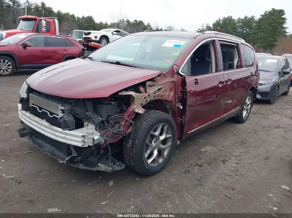 2C4RC1GG3KR700949 2019 CHRYSLER PACIFICA - Image 2