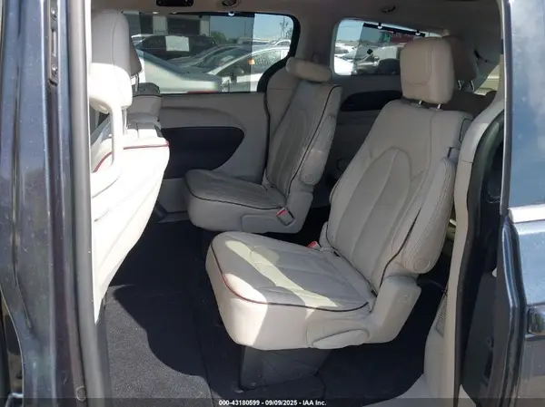 2C4RC1GG3KR702880 2019 CHRYSLER PACIFICA - Image 8