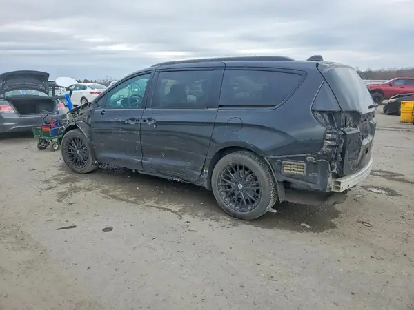 2C4RC1GG3KR703883 2019 CHRYSLER PACIFICA - Image 2