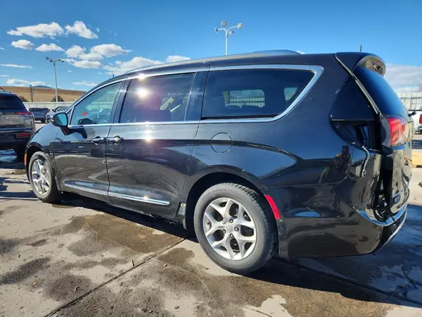 2C4RC1GG3LR157930 2020 CHRYSLER PACIFICA - Image 2