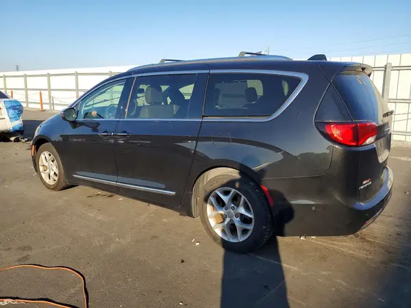 2C4RC1GG3LR186991 2020 CHRYSLER PACIFICA - Image 2