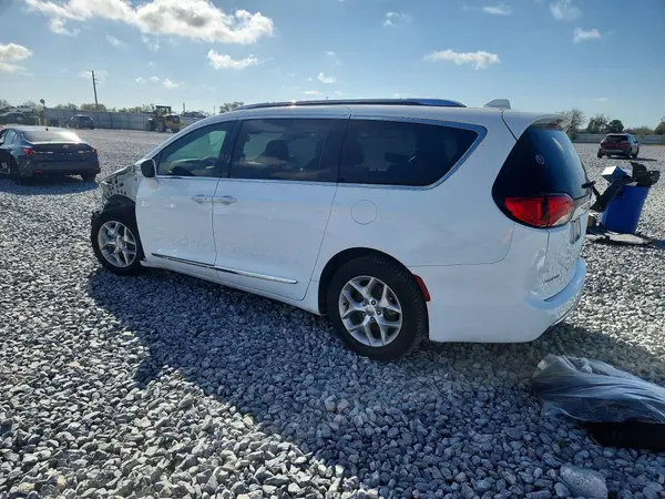 2C4RC1GG3LR203806 2020 CHRYSLER PACIFICA - Image 2