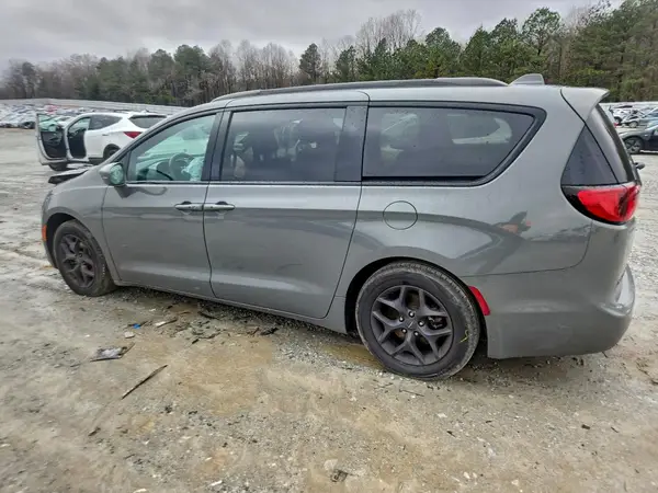 2C4RC1GG3LR235672 2020 CHRYSLER PACIFICA - Image 2