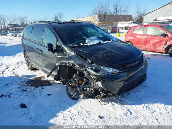 2C4RC1GG3LR251032 2020 CHRYSLER PACIFICA - Image 1