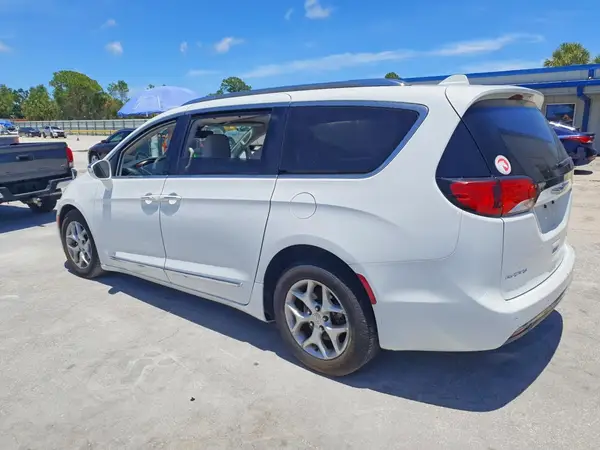 2C4RC1GG3LR272592 2020 CHRYSLER PACIFICA - Image 2