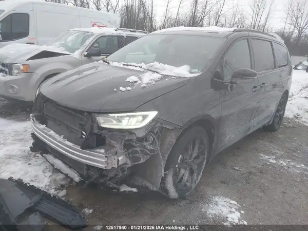 2C4RC1GG3SR582059 2025 CHRYSLER PACIFICA - Image 2