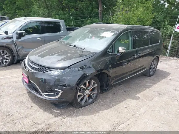 2C4RC1GG4HR504799 2017 CHRYSLER PACIFICA - Image 2