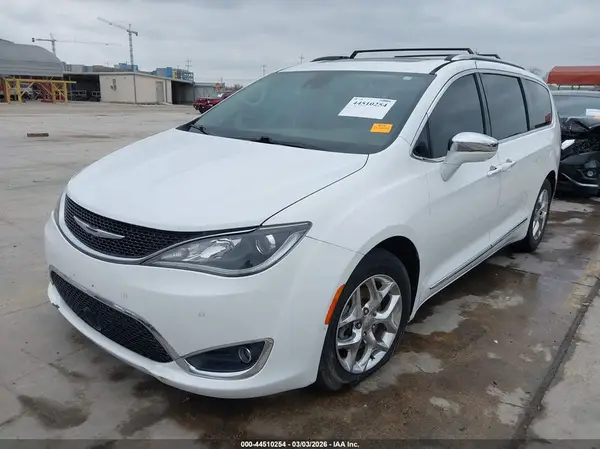 2C4RC1GG4HR518251 2017 CHRYSLER PACIFICA - Image 2