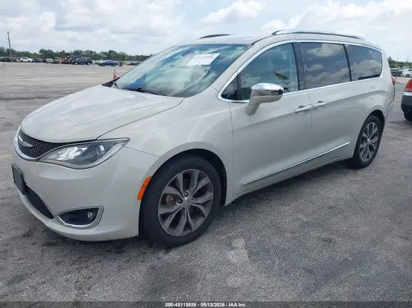 2C4RC1GG4HR583973 2017 CHRYSLER PACIFICA - Image 2
