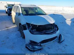 2C4RC1GG4HR595458 2017 CHRYSLER PACIFICA