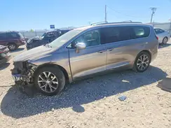 2C4RC1GG4HR616230 2017 CHRYSLER PACIFICA
