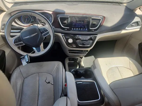 2C4RC1GG4HR616230 2017 CHRYSLER PACIFICA - Image 8