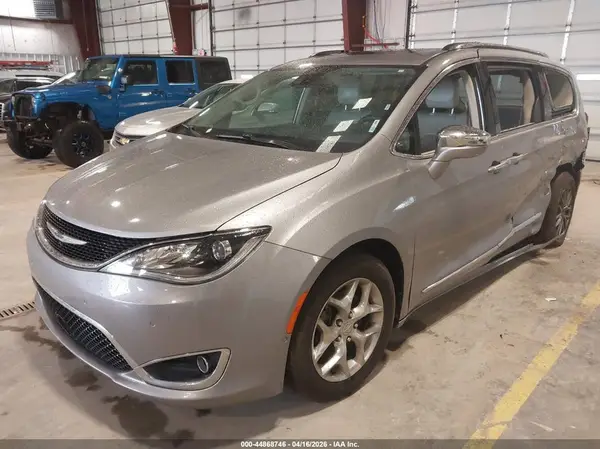 2C4RC1GG4HR620214 2017 CHRYSLER PACIFICA - Image 2