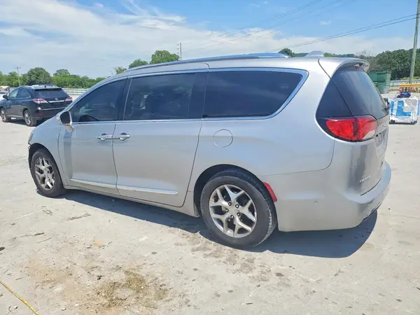 2C4RC1GG4HR620407 2017 CHRYSLER PACIFICA - Image 2