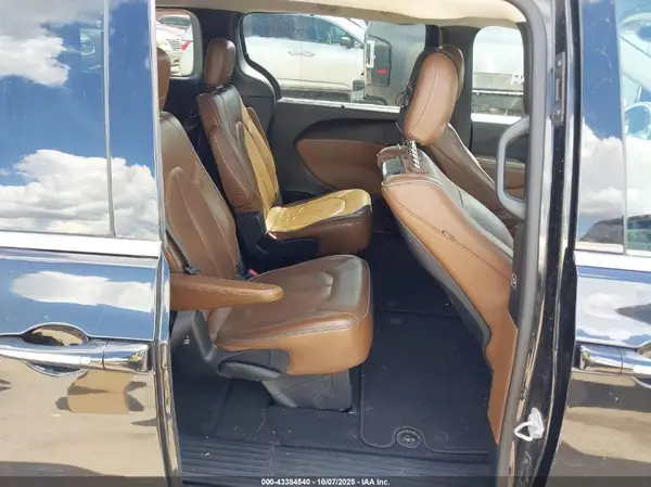 2C4RC1GG4HR661524 2017 CHRYSLER PACIFICA - Image 8