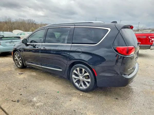 2C4RC1GG4HR683653 2017 CHRYSLER PACIFICA - Image 2