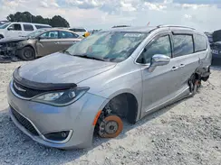 2C4RC1GG4HR751689 2017 CHRYSLER PACIFICA