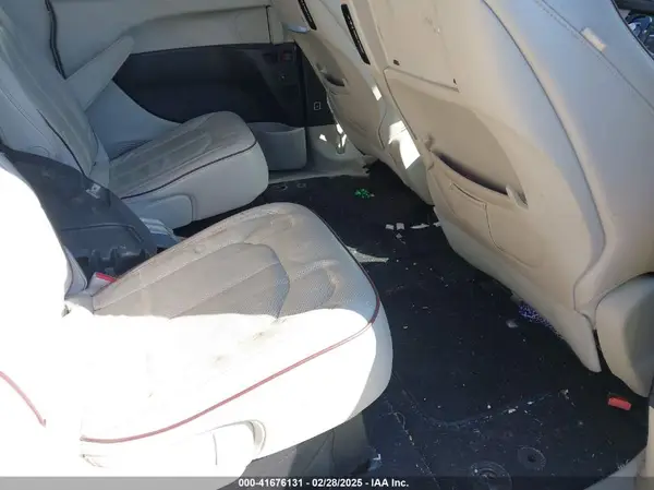 2C4RC1GG4HR753555 2017 CHRYSLER PACIFICA - Image 8