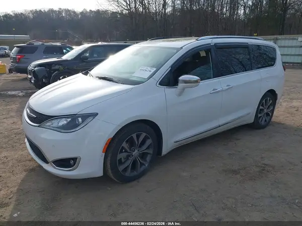 2C4RC1GG4HR778262 2017 CHRYSLER PACIFICA - Image 2