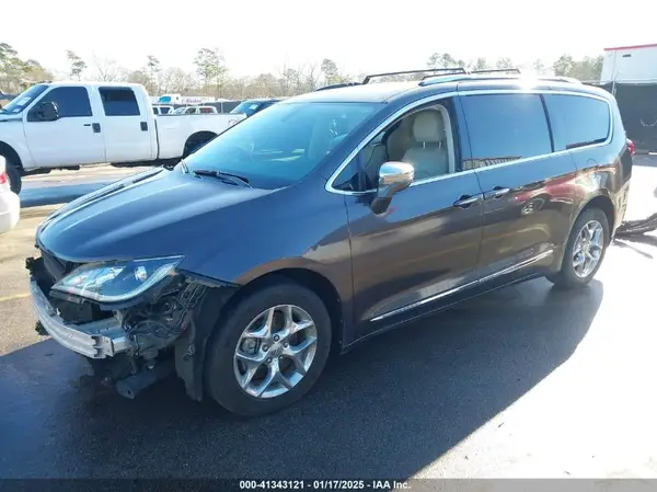 2C4RC1GG4HR788905 2017 CHRYSLER PACIFICA - Image 2