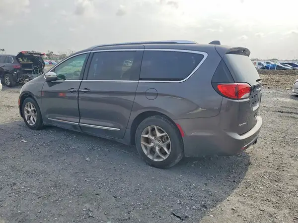 2C4RC1GG4HR797782 2017 CHRYSLER PACIFICA - Image 2