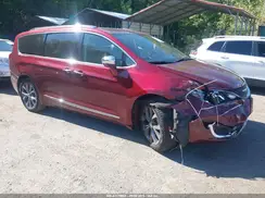 2C4RC1GG4HR812636 2017 CHRYSLER PACIFICA