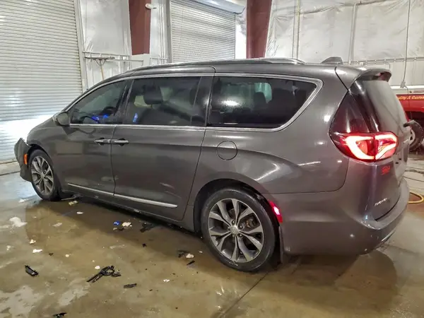 2C4RC1GG4HR821367 2017 CHRYSLER PACIFICA - Image 2